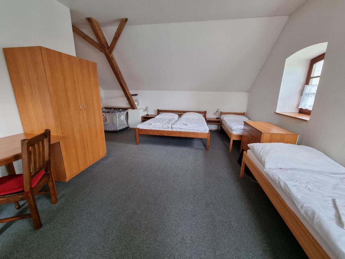 Penzion U Farmare Chotoviny Exterior foto