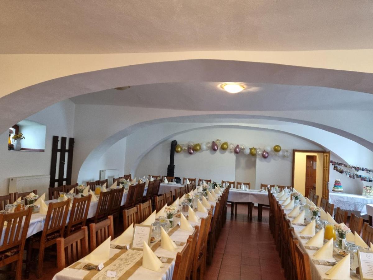 Penzion U Farmare Chotoviny Exterior foto
