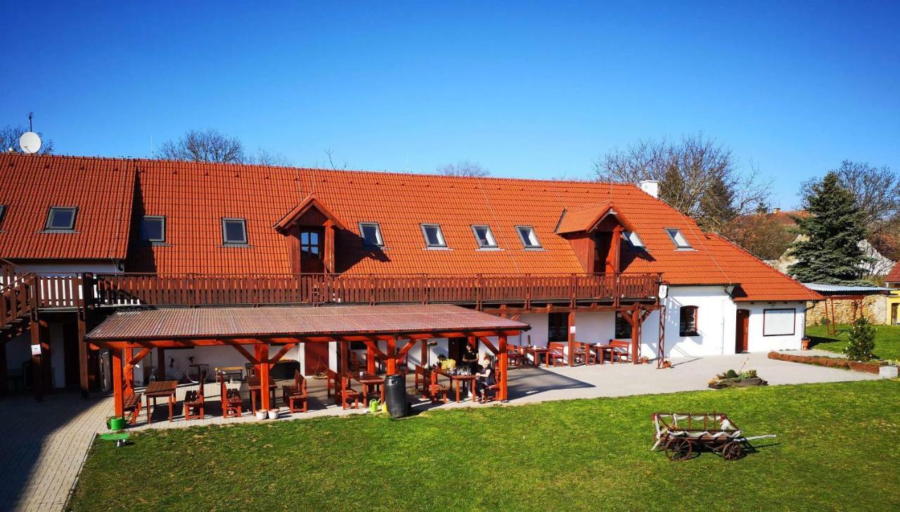 Penzion U Farmare Chotoviny Exterior foto